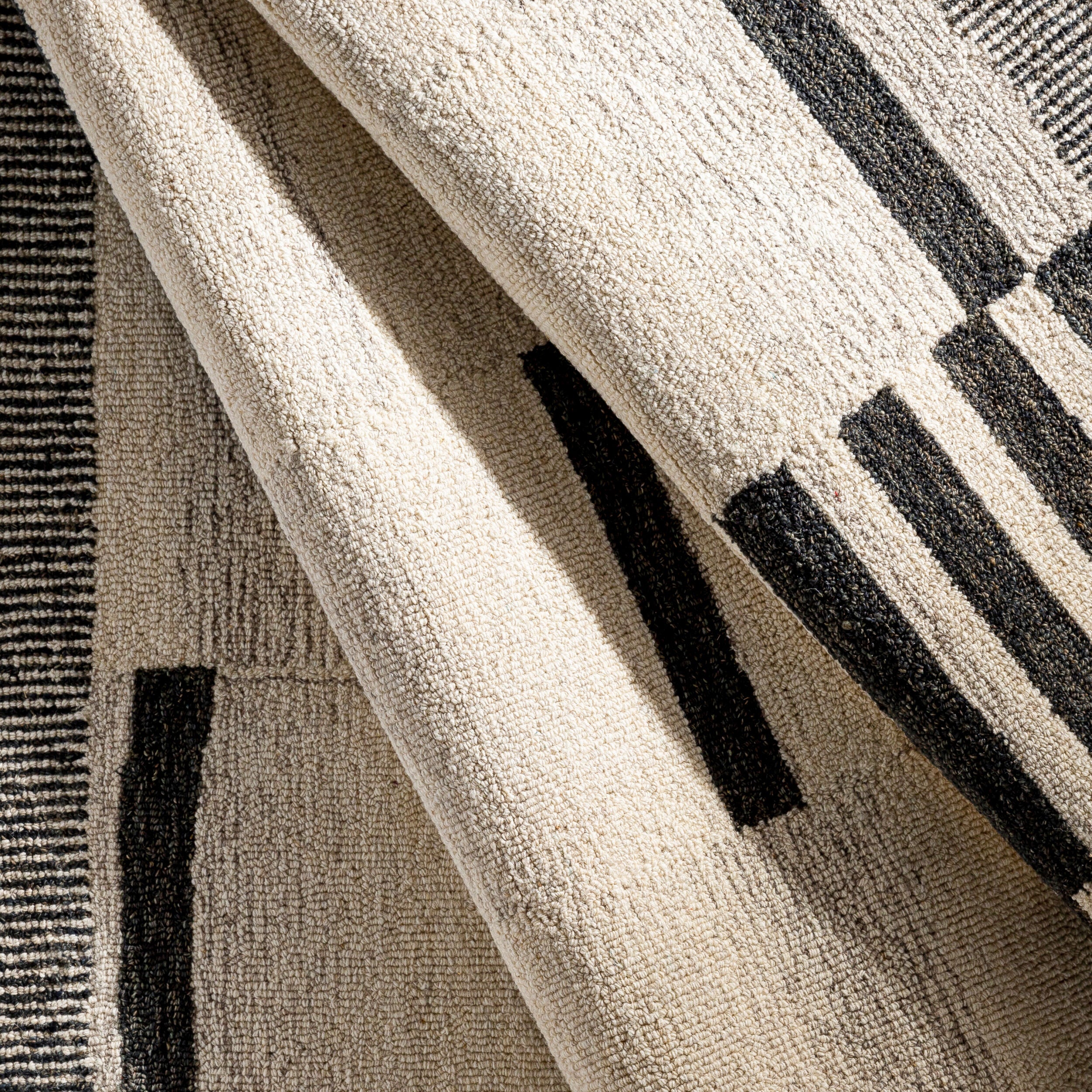 Granada Handmade Rug - Image 5